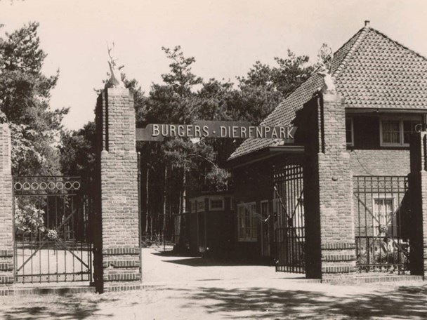 A second location (1932)